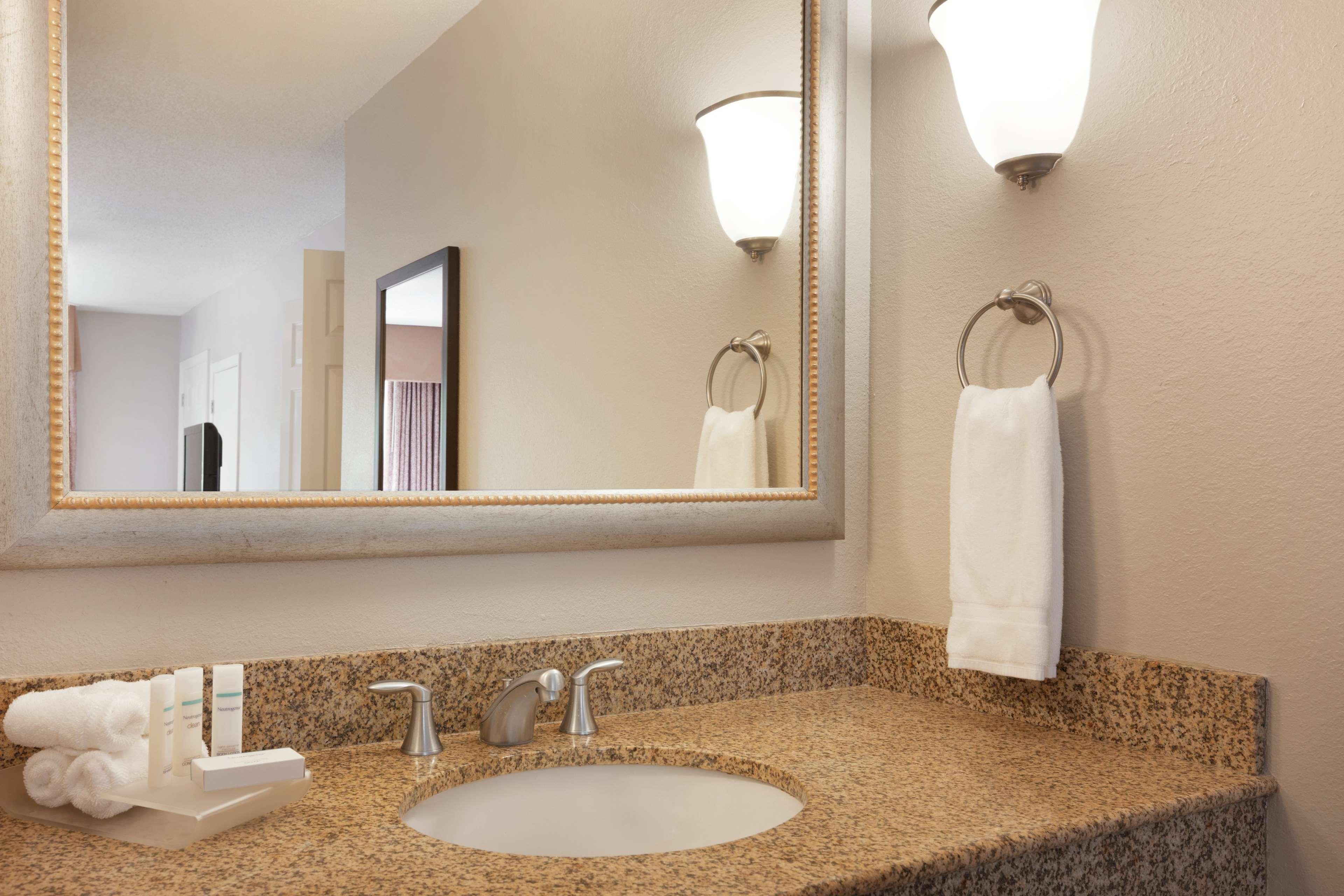 Homewood Suites By Hilton Charlotte Airport Exterior foto